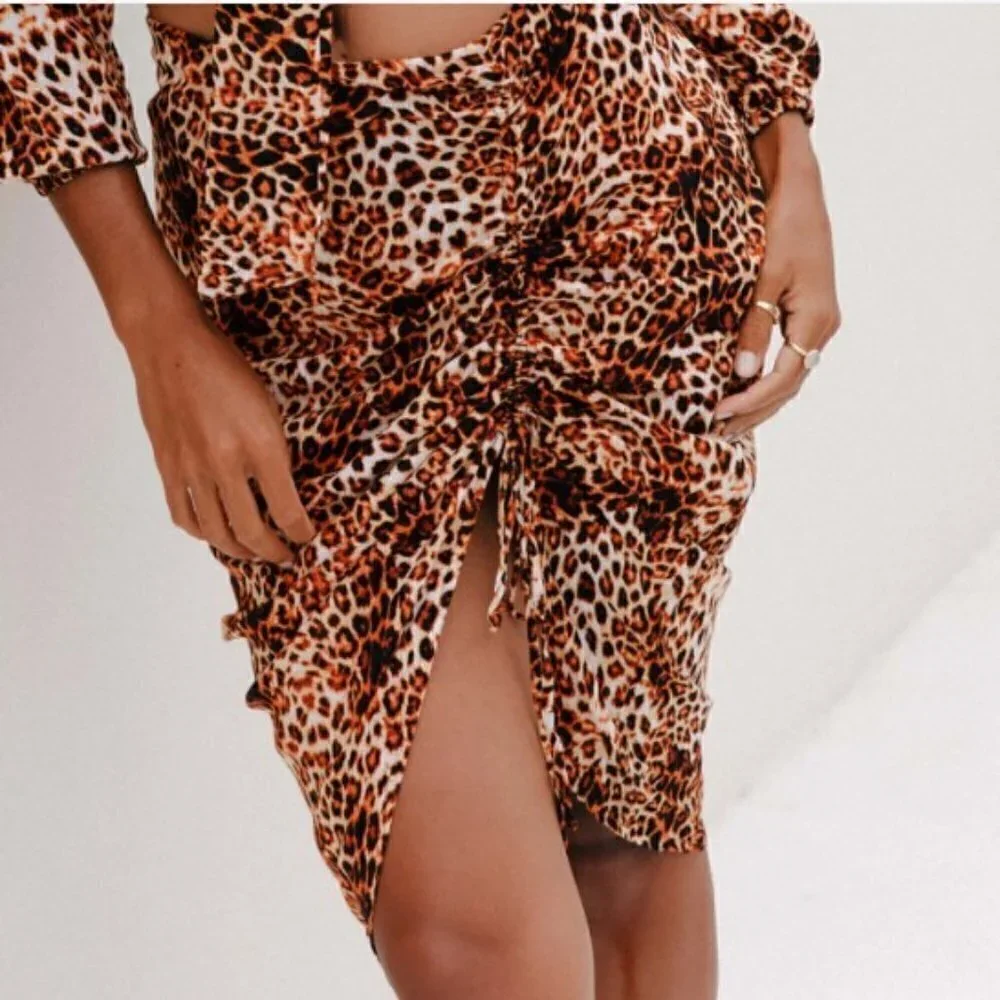 NWT VDM The Label Stassie Leopard Print Ruched Detail Skirt Small
